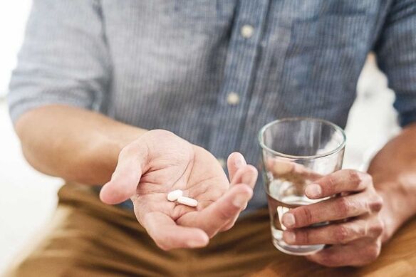 tomar pílulas para a prostatite calculosa