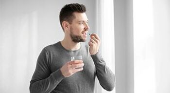 o home toma drogas para o tratamento da prostatite
